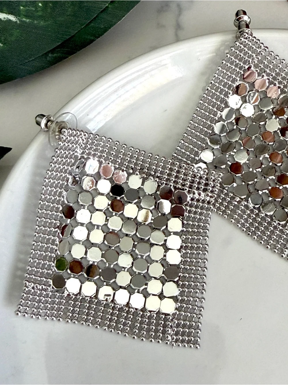2/$30🌵 Silver Chainmail Mesh Drop Earrings Statement Sequin Party Glam Square